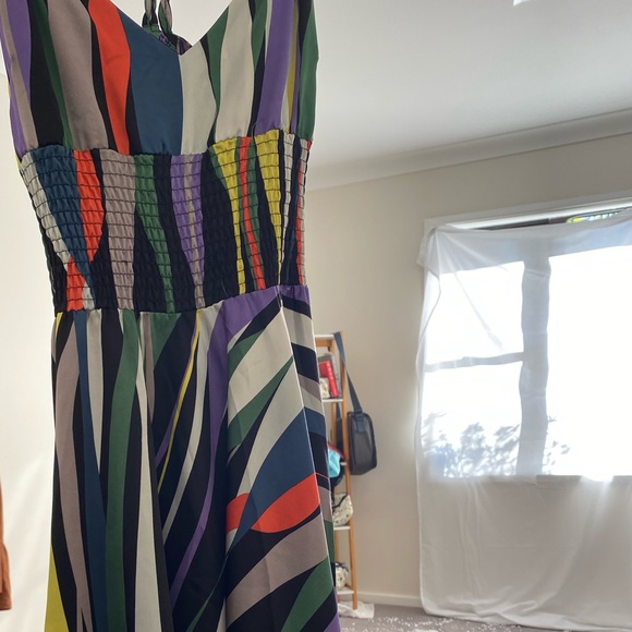 Stunning elegant dress - Picture 2 of 5